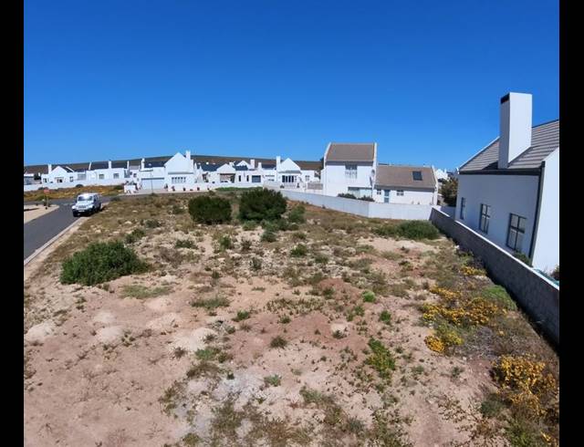LAND FOR SALE IN BRITANNIA BAY